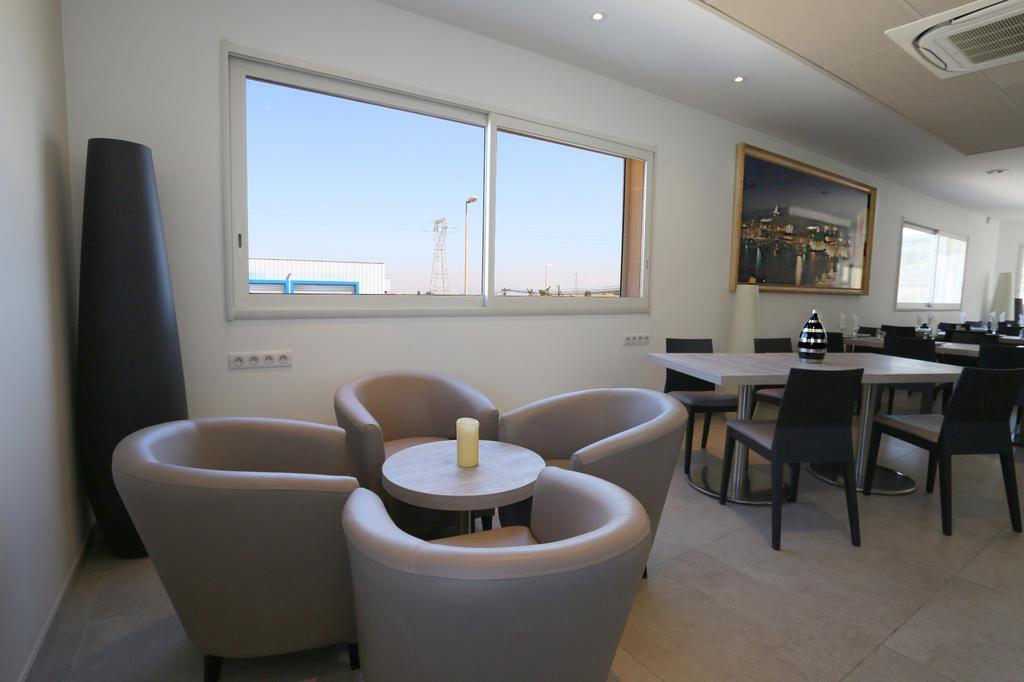 Hotel Restaurant Les Pielettes Le Rove 외부 사진
